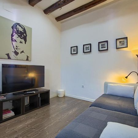 Charming Sol Attic Apartment Madrid Bagian luar foto
