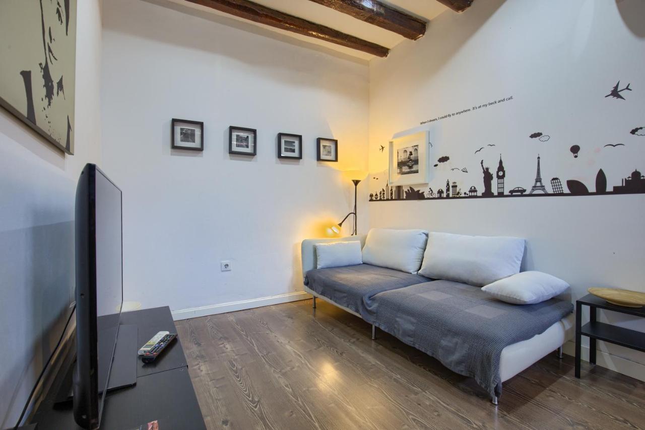 Charming Sol Attic Apartment Madrid Bagian luar foto