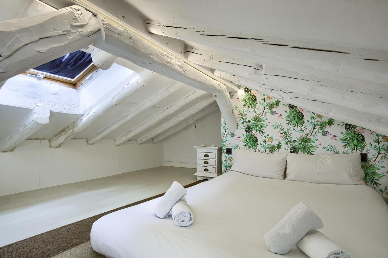 Charming Sol Attic Apartment Madrid Bagian luar foto