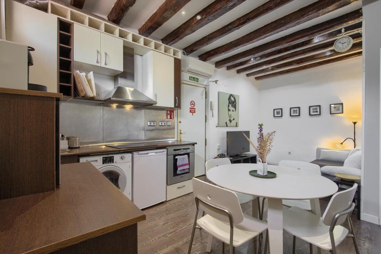 Charming Sol Attic Apartment Madrid Bagian luar foto