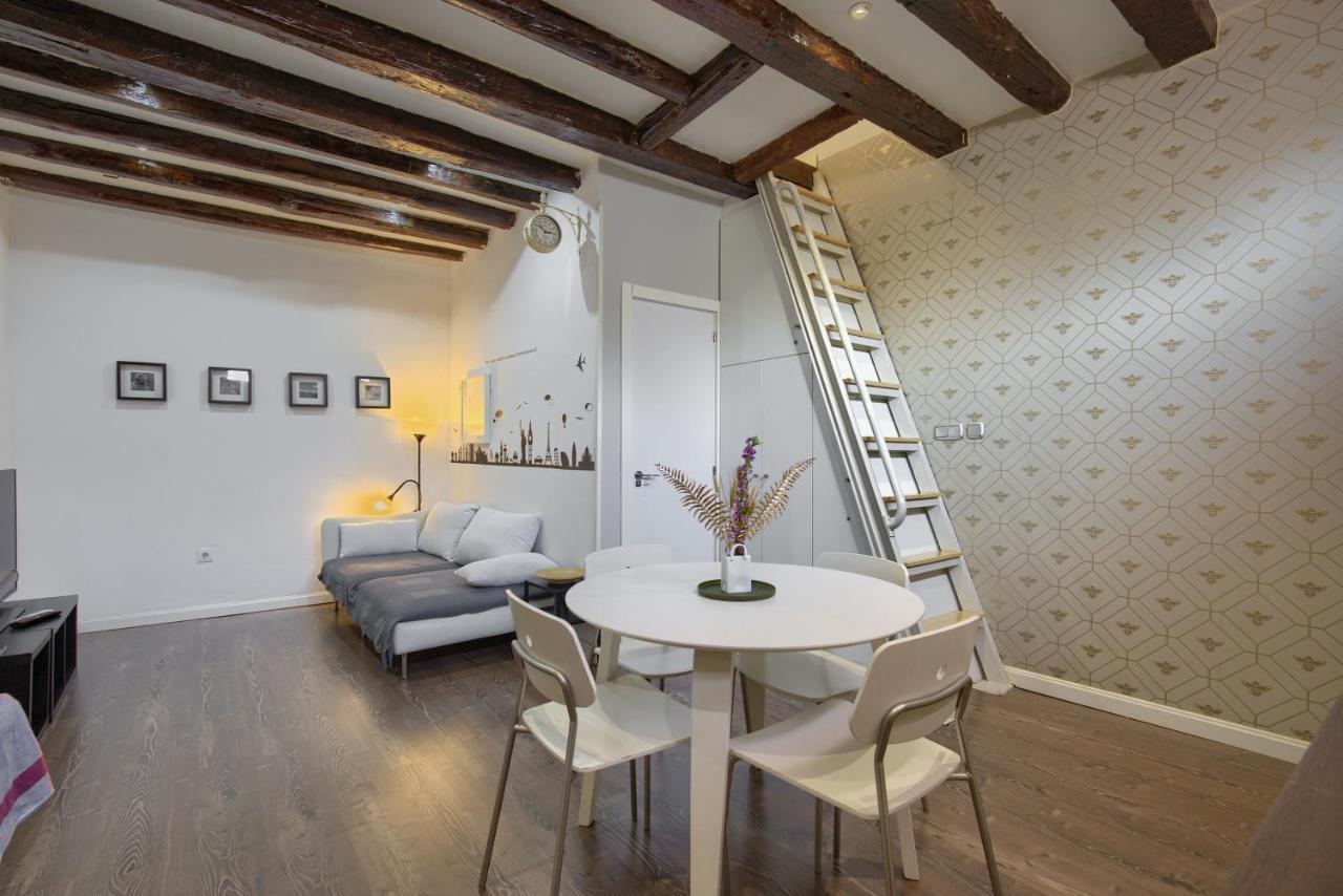 Charming Sol Attic Apartment Madrid Bagian luar foto